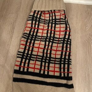 Plaid dog sweater in Beige and Black